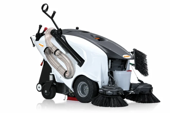 Itala 135 BT – Side Walk Sweeper